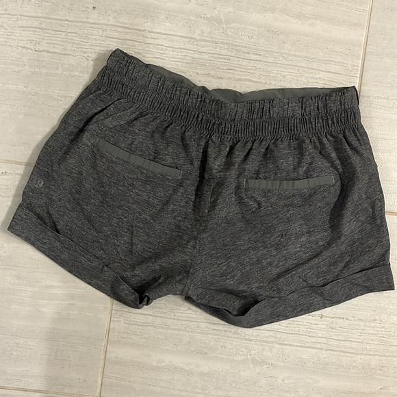 Spring breakaway shorts - Picture 3 of 3